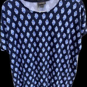 j jill Wearever Collection Navy blue patterned top size L Rayon/Spandex